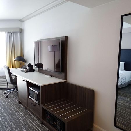 Best Western Premier Denver East Δωμάτιο φωτογραφία